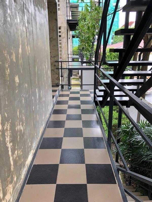 Matini Ratchada 32 Hotel Bangkok Bagian luar foto